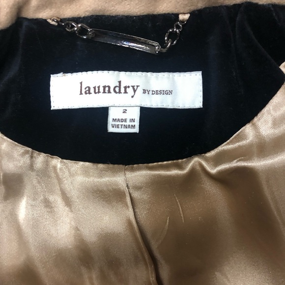 Coat - Picture 4 of 5